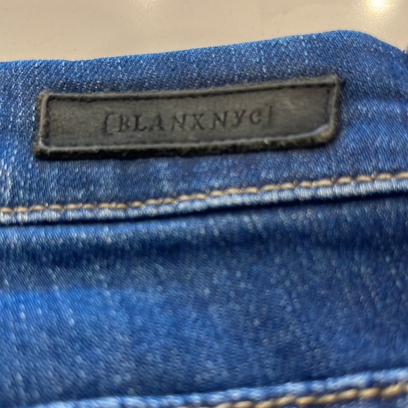 Jeans - Picture 11 of 13